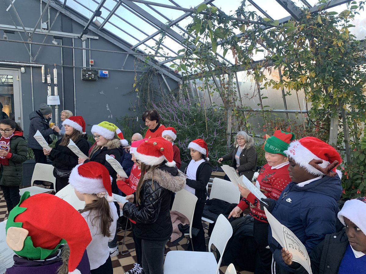 MrsLeeBPS tweet media