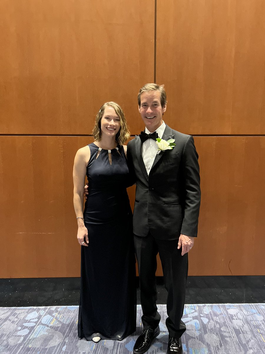 What an amazing night for all of the #AGU22 honorees and supporters!Thanks again to <a href="/theAGU/">AGU (American Geophysical Union)</a> and <a href="/ESIPfed/">Earth Science Information Partners (ESIP)</a> for honoring me with the Falkenberg award and to my nominators, mentors, and family who made it all possible. <a href="/vargaslab/">Rodrigo Vargas</a> @DrBenRunkle <a href="/BenBondLamberty/">Ben Bond-Lamberty</a> <a href="/StanfordSoils/">Stanford Earth Soils</a>