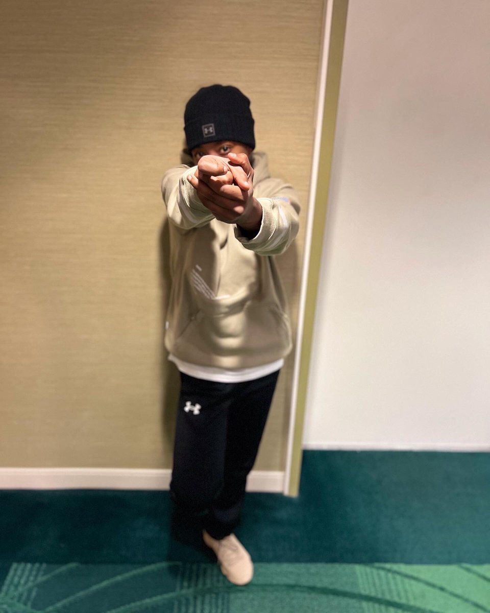 900Youngaan's tweet photo. Open arms ain’t on my side it ain’t no luv for my kind❤️🩹might get robbed if you come here!💯 #mdsx900💵 #GG #LONGliveDaBIGGESTOPP STR8 out da ZOO 🤝🏾💰🆙 #BigDolla https://t.co/2zUlEsR2An