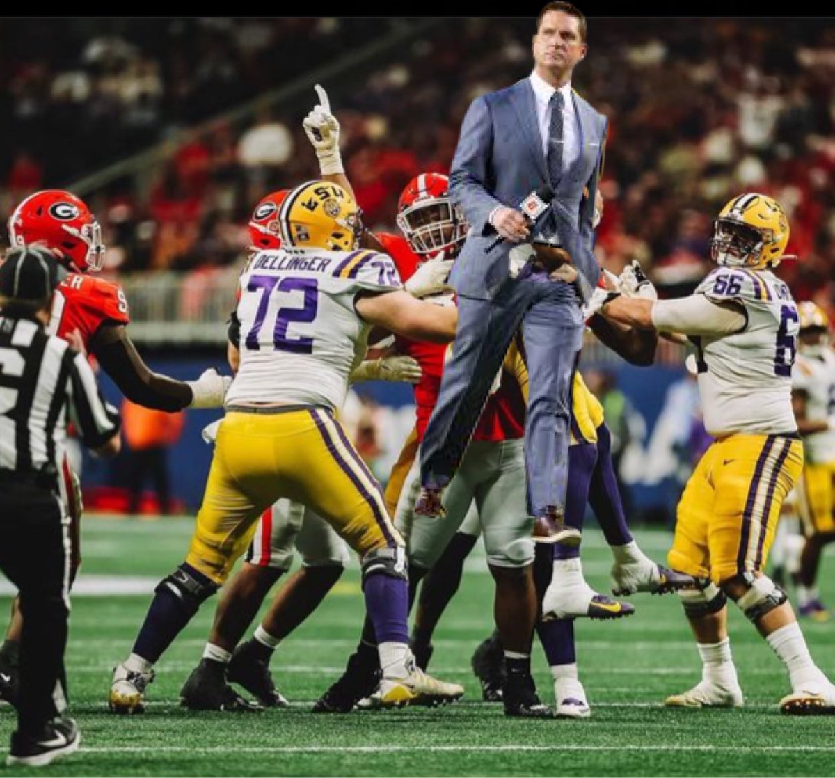 FrankieFibo's tweet photo. Hey @DawgNationDaily I heard this is how they handle #CharacterIssues down in #Athens.
Maybe ask @KirbySmartUGA if he can confirm if this is how they handle issues in house at the next press conference!
#GoDawgs
#GoldenShoe
#Go42N22 https://t.co/EbZyEmFd3o