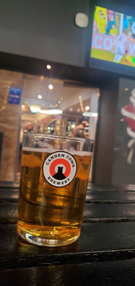 GRUMPYLIMEY's tweet photo. 1st pint in London in a long time. I'm in the Bloomsbury area.. any boozers worth visiting? https://t.co/op8RyIrTbq