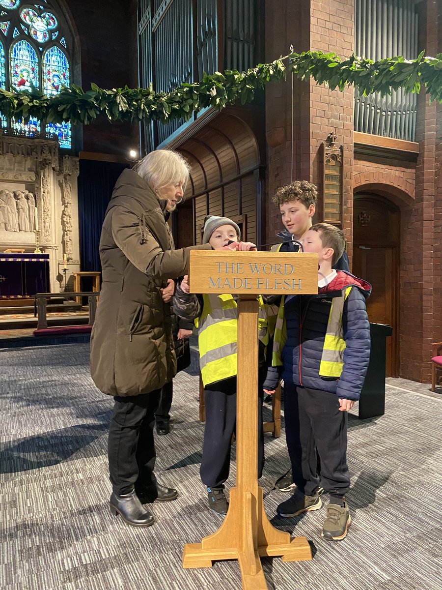 Foxes_RCP's tweet photo. We enjoyed a trip to Holy Trinity church this morning to consolidate all our learning about Christianity this term ⛪️ https://t.co/pA9B6TKTD8
