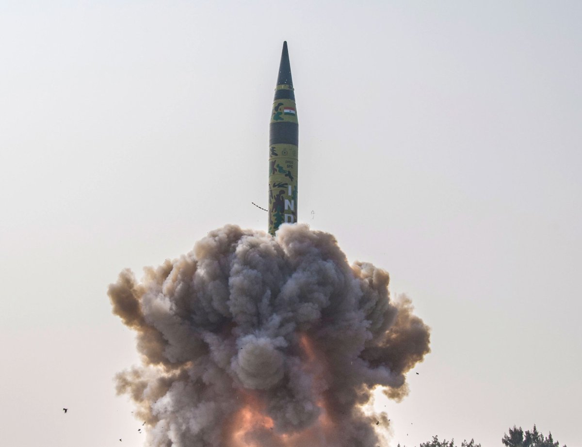 appayan_'s tweet image. Congratulations, DRDO and India! #agni5 test launch is successful. It has the Ring laser gyroscope inertial navigation system. Optionally augmented by GPS/NavIC satellite guidance.