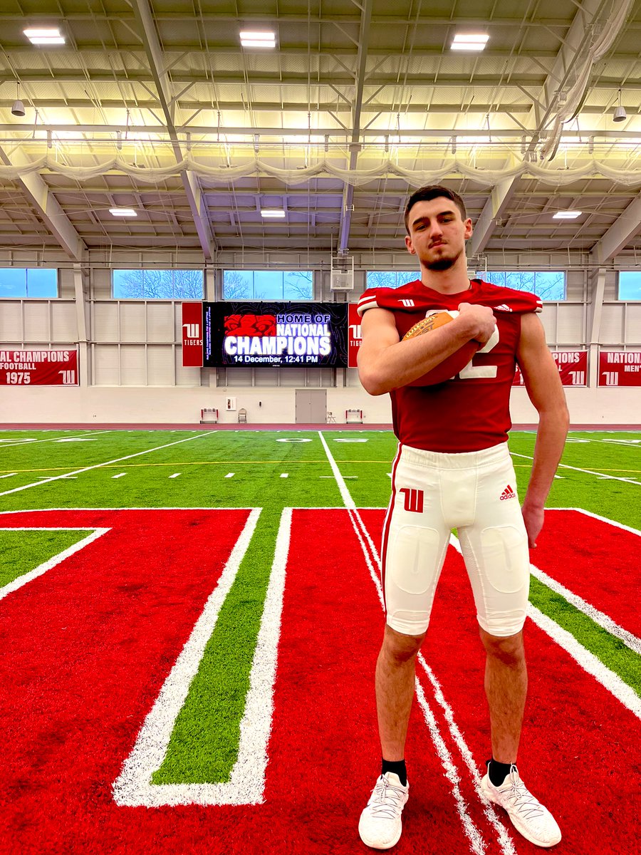 Nicholas Micheal tweet media