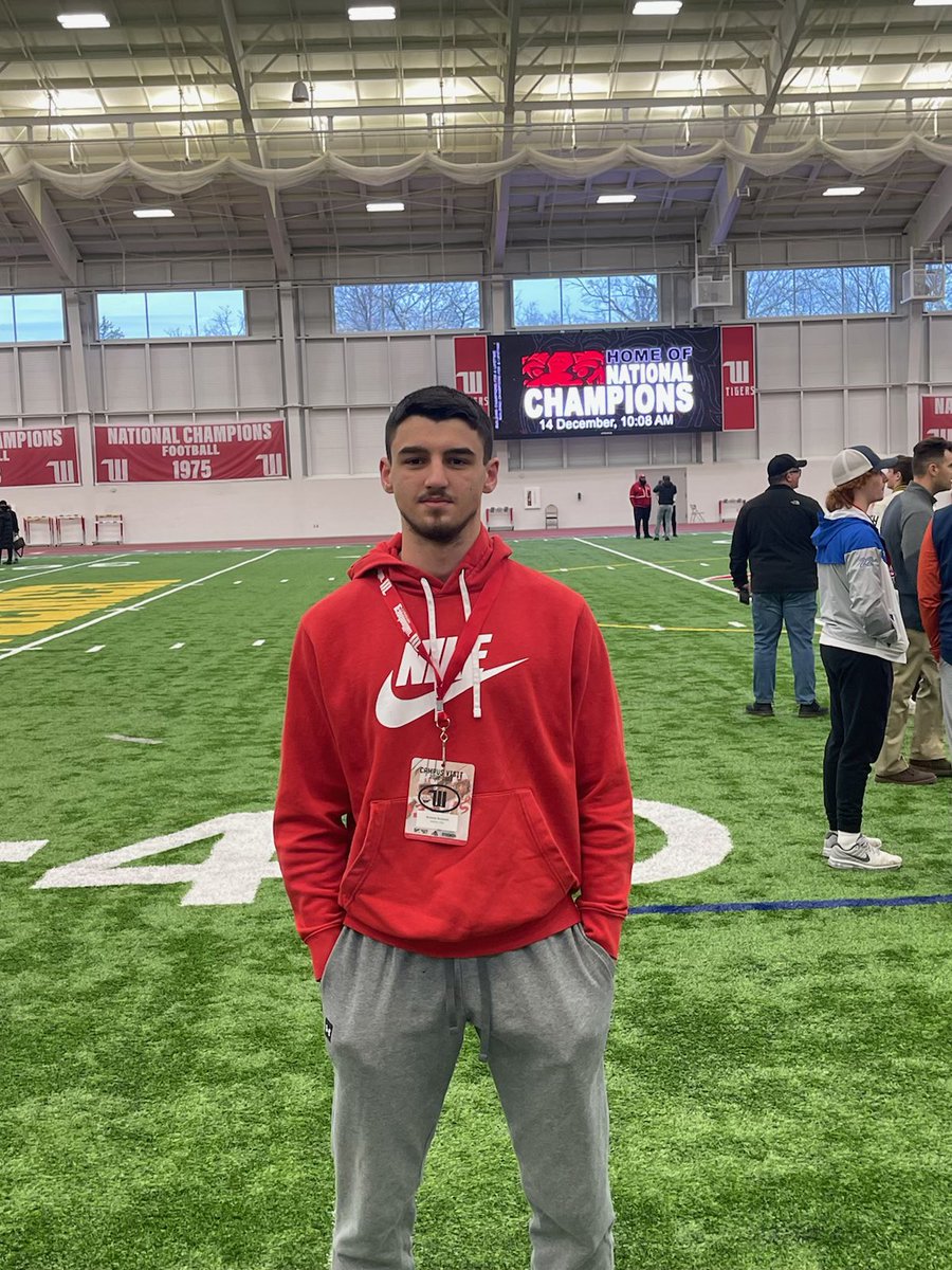 Nicholas Micheal tweet media