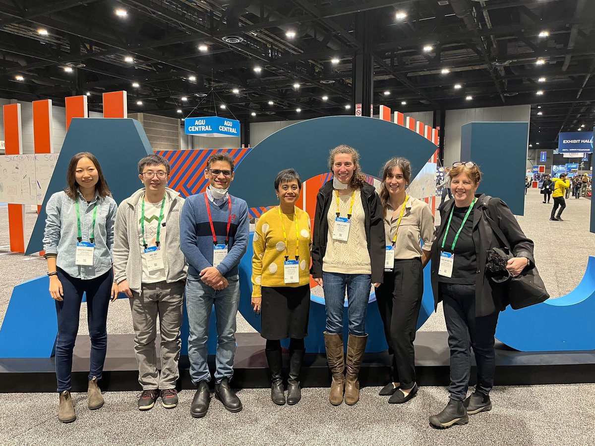 nanditabasu2's tweet image. #basulab and #vanmeterlab at #agu22. So glad to be able to work with these amazing people @EmilyUry @DanykaKByrnes @VanmeterKVM @nksingh01 @WeiZhiWater