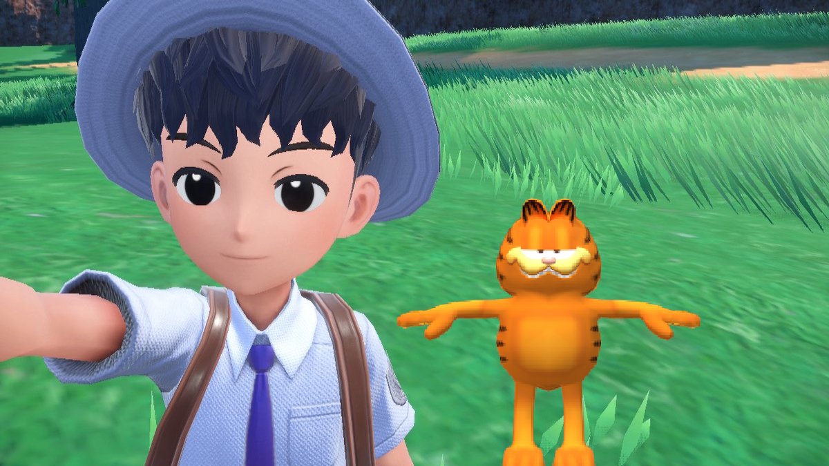 PhDSlap's tweet photo. Yo wtf is this secret pokémon in Violet? https://t.co/6XFvZLRsPK