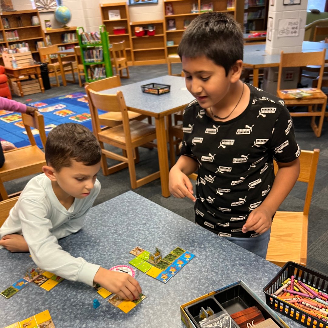 AynorESreaders's tweet photo. Students were able to learn Kingdomino in the library as they learn to think strategically and work together with others. #aynoresreaders #leadhcs #hcslibrarymedia #libraryfun #strategyboardgame #kingdomino @blueorangegames https://t.co/2hVXxyNMzf