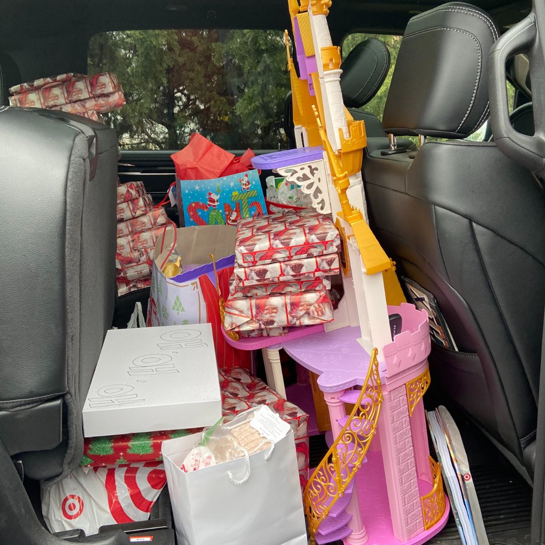 TheUnicoSystem's tweet image. We are happy to spread some holiday cheer this season by adopting a child from the Hancock Place School District! We are beyond grateful to our employees who donated to help make this Christmas special.🎅 💗