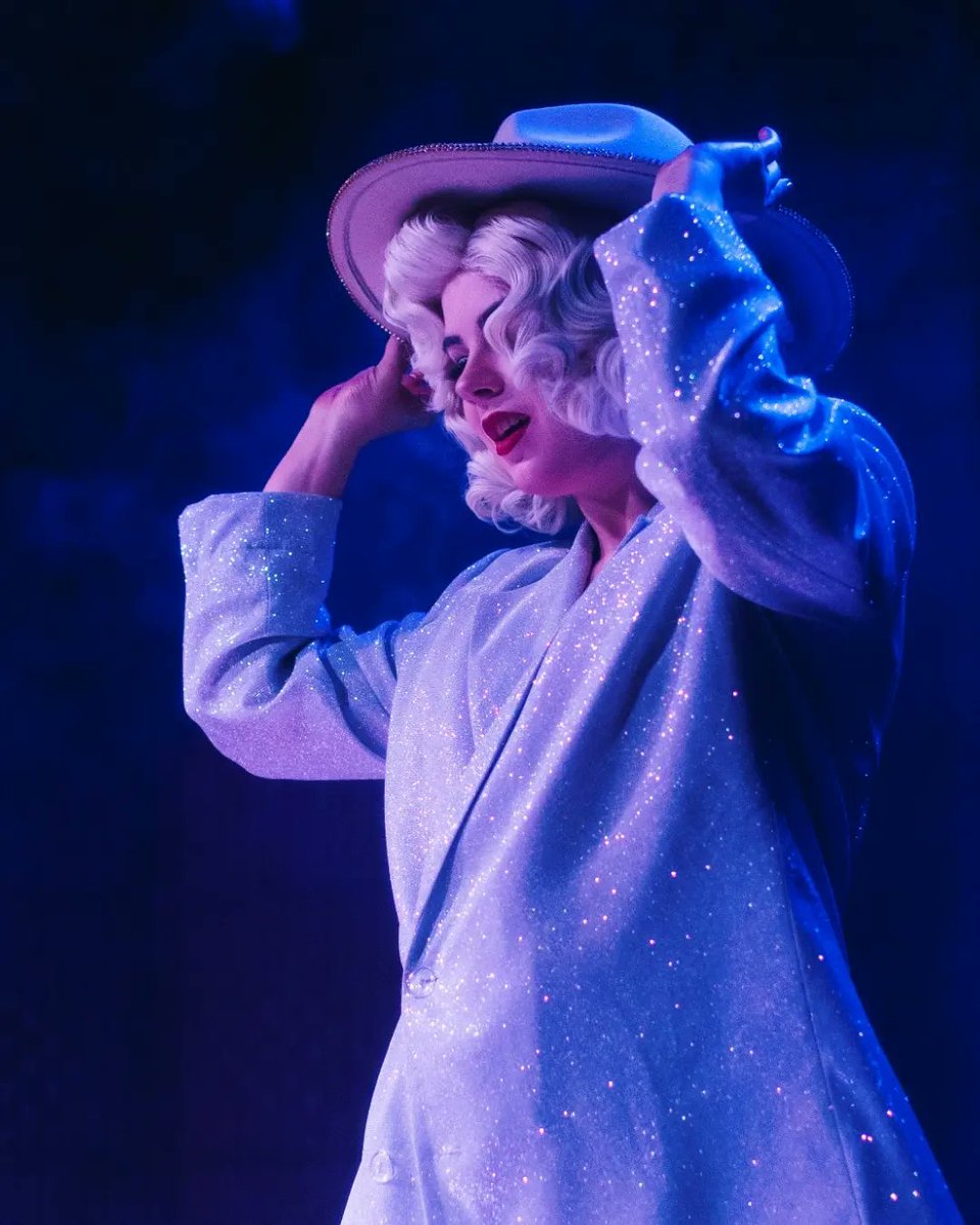 AnastasyaRaider's tweet photo. Recently, I started to perform as a burlesque artist. It is amazing experience! If you want to see more content and support it, check❤

https://t.co/Vc6ZqYKVZc

#burlesque #burlesqueartist https://t.co/443CKE4yAY