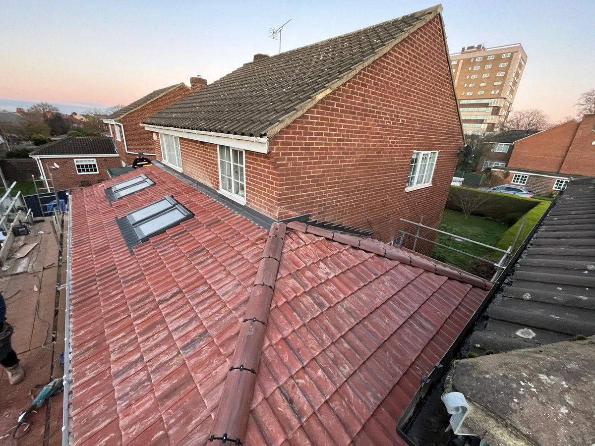 mandsroofers's tweet photo. Extension finished in Harrogate today for a local builder. #roofing #roofingcontractors #harrogate https://t.co/CzGdpfiJOB