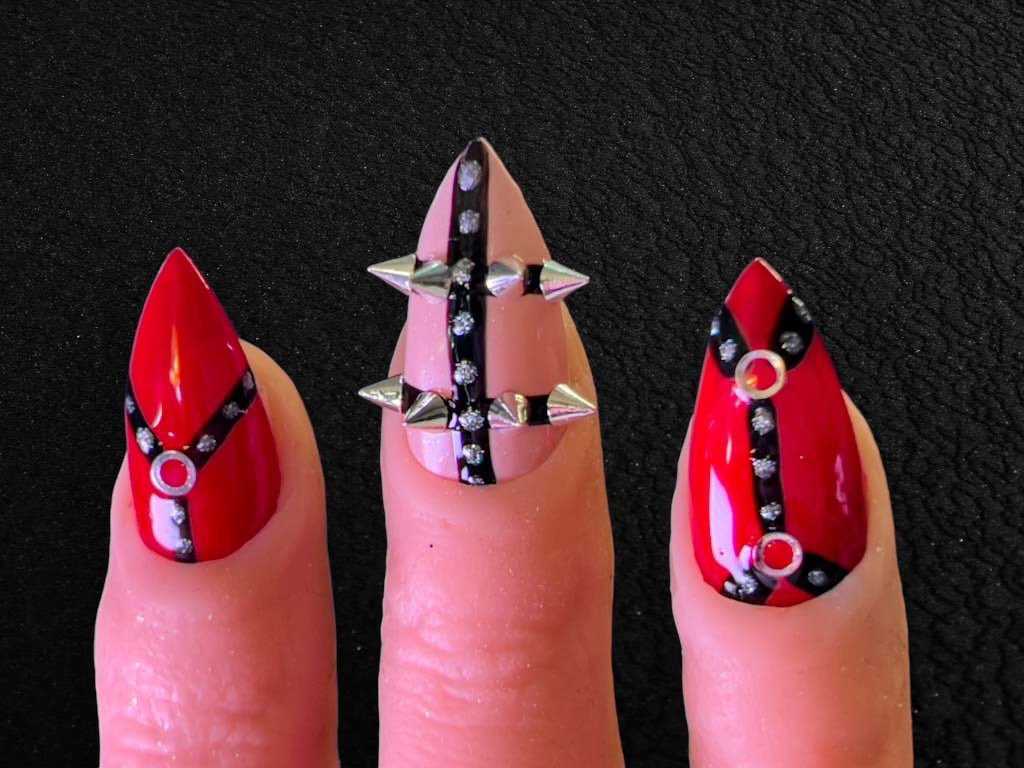cultnailz's tweet photo. BDSM | bondage nails
https://t.co/CLazgMYhg6
#nailart #altnails #gothnails https://t.co/an2bL1PvNK