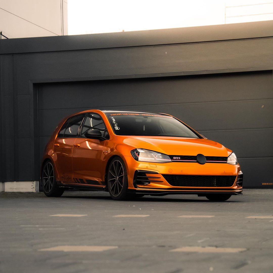 MetroRestyling's tweet photo. Orafol Gloss Tangerine Dream Wrapped by @fineart.folientechnik
.
.
#metrorestyling #orafol #orafolvinyl #vinylwrap #matte #mattewrap #premiumwrappingcast #vinylwraps #carwrapping #vinylwrapping #vehiclewraps #wrapped #wrappedVolkswagen #Volkswagen https://t.co/gdsQFrAJMg