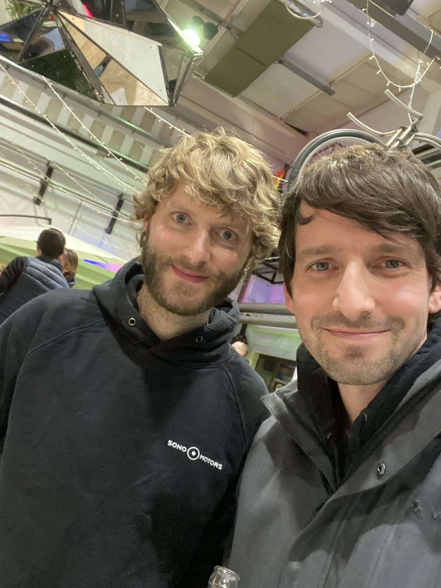 Reisekraniche's tweet photo. Hey @SonoMotors @LaurinHahn @JonaChristians danke für euren Besuch in Berlin. Meine Unterstützung habt ihr finanziell. Der #sion muss einfach auf die Straße. Gemeinsam mit eurer tollen Community packen wir das zusammen okay? #savesion https://t.co/SUkrjCsJia