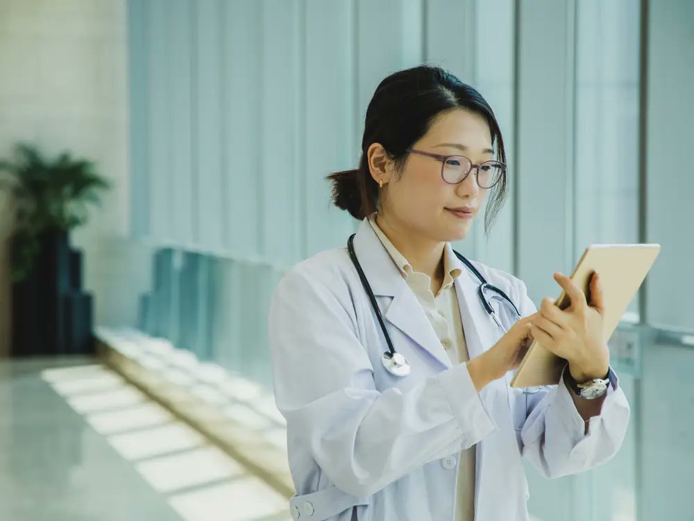 Did you see <a href="/OracleComms/">Oracle Communications</a>' <a href="/amorawski/">Andrew Morawski</a> in Business Insider? Check out the article for insights into how #5G is impacting the healthcare industry: social.ora.cl/60133HKWV