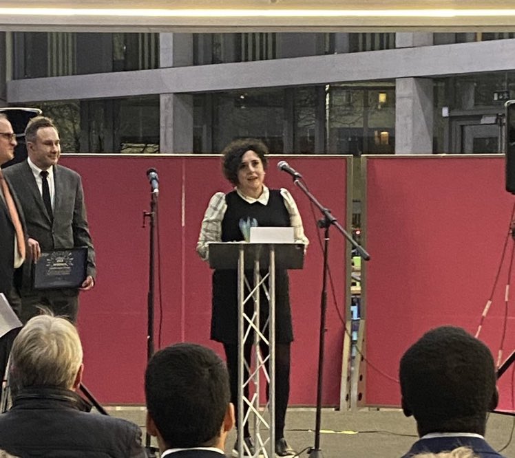 Huge congratulation to @profcathyparker on her societal impact award at @mmu_business ! 🙌 Testament to the hard work of IPM and it’s members, and the thousands of people we’ve engaged this year to support high streets. #ManMetProud