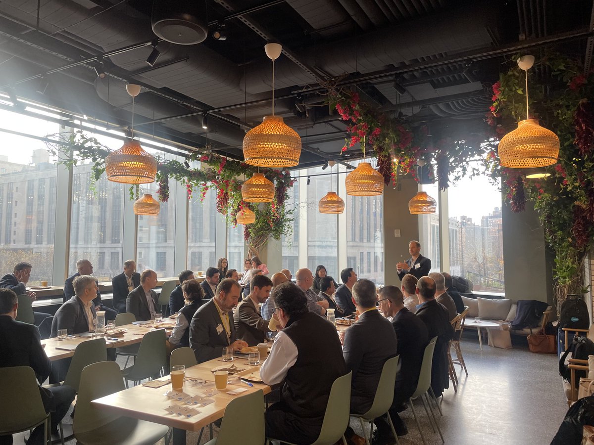 SteveDobbs_'s tweet photo. I had such a great time at Salesforce World Tour last week! 🍎🏙

Great food and even greater company, I'm glad I was able to join these events and sessions with my fellow colleagues.

Couldn't make it? Catch all the #FinServ sessions on @Salesforce+ ➡️ https://t.co/JbFqfDubih https://t.co/I2jGwFfAtL