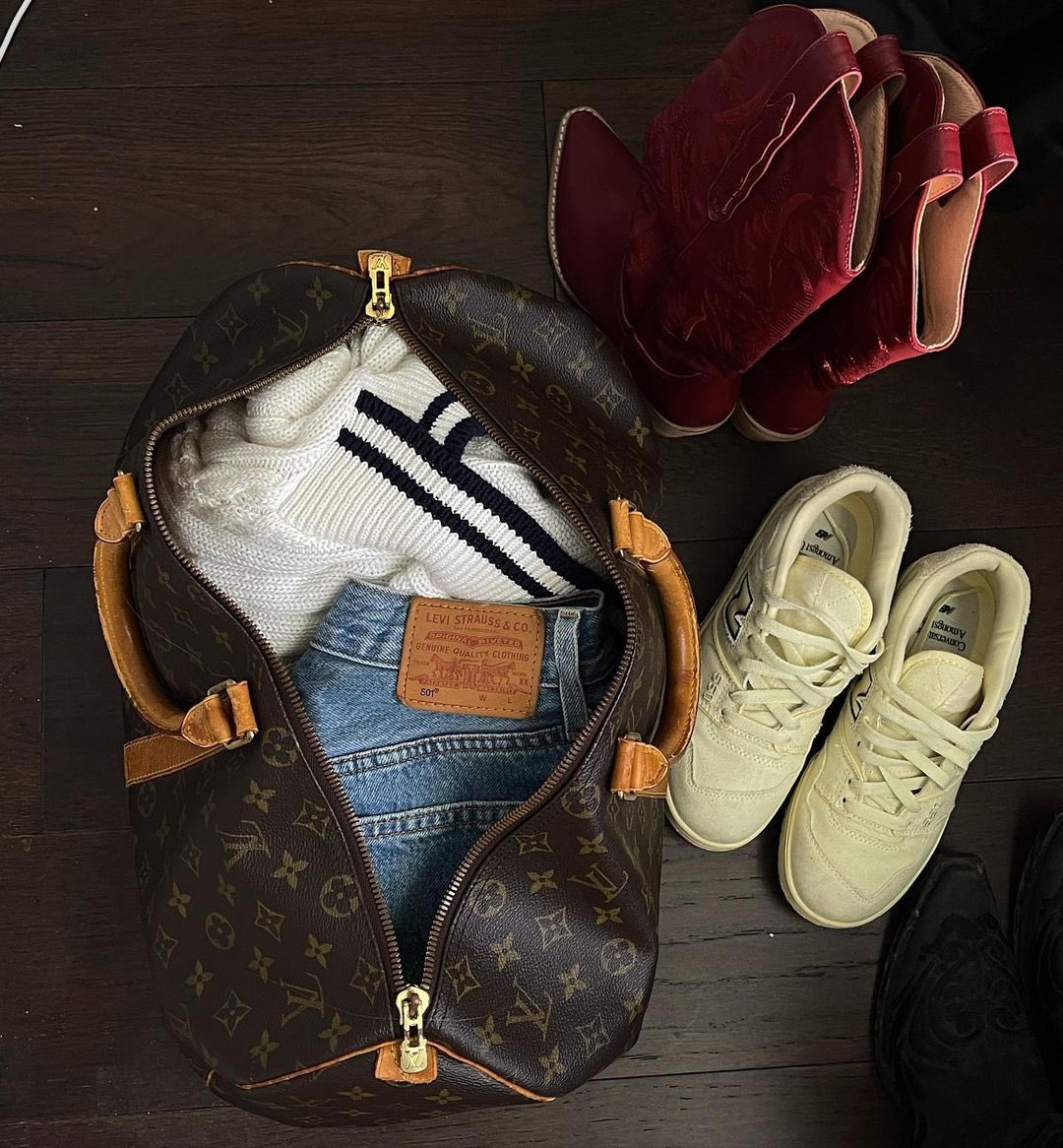 I’m not used to people.

They don’t talk to me at home.

• 21+ RP 
• Mature themes
• Adult content 
• SL’s &amp; banter 
• Credence