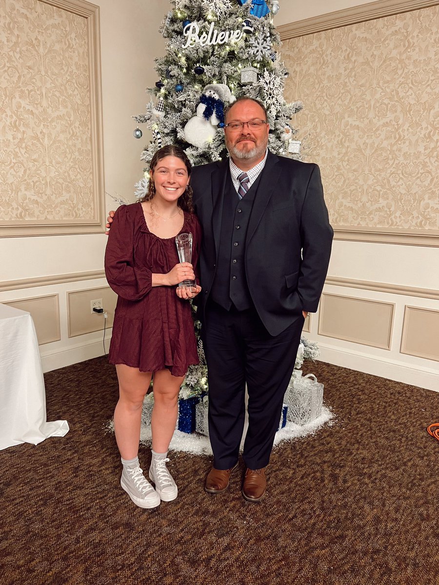 Kaitlyn Moe Rosensteel Scholarship Foundation tweet media