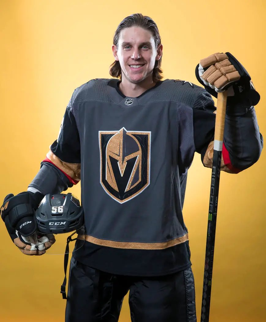 lukeprosser's tweet photo. 🚨NEW PROSSBOX🚨
@shattuckstmarys to @GopherHockey to @mnwild and beyond!! Nater and I sit down and chat with the one and only, Erik Haula “Famer”!

https://t.co/7gAqOTHjqk

BTYB
@D1backyardrinks 
@United_HL 
@fmcbank https://t.co/agn8UGNPDy