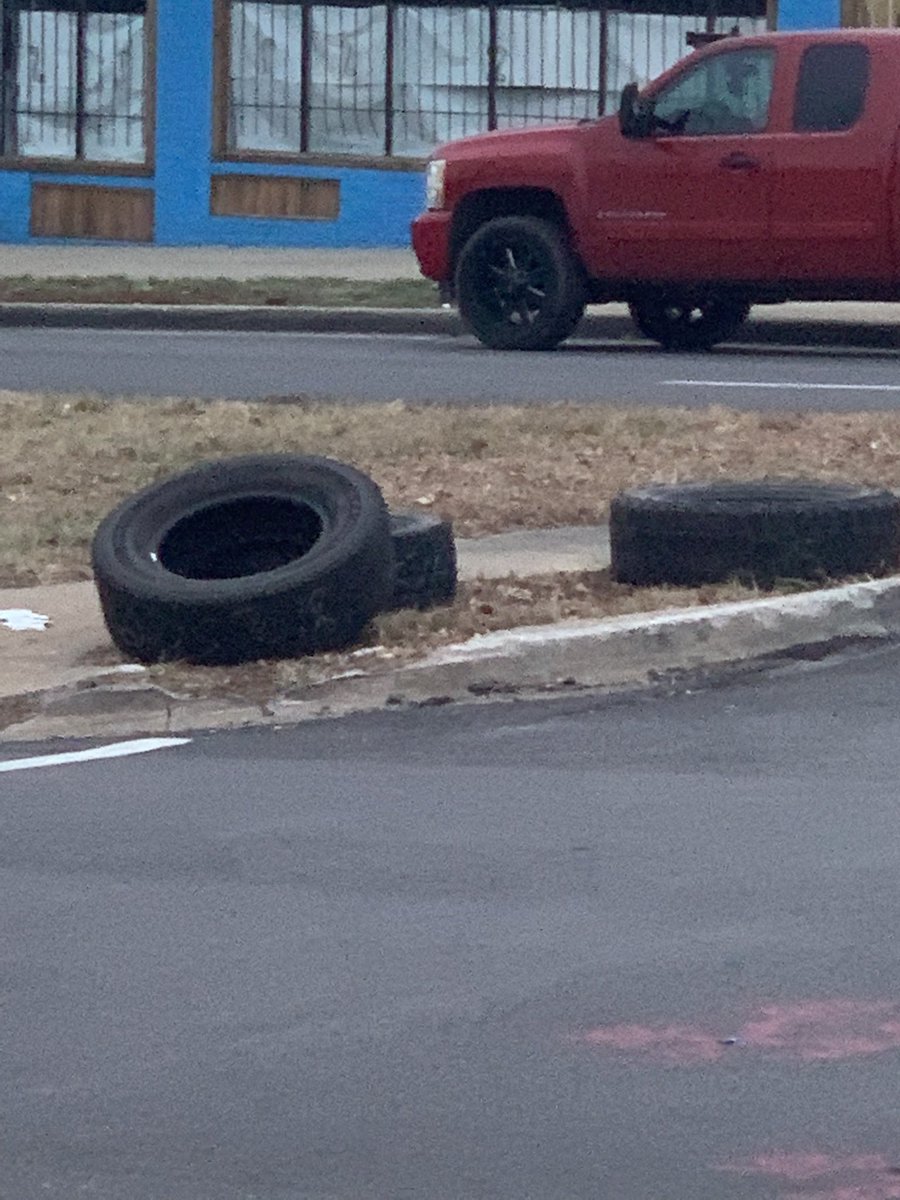 dickinsonforkc's tweet photo. I’m running to be the next 5th District At Large City Councilman so that I can ensure that our City remains a first class City! Please join me and others for a community cleanup at 59th and Swope Parkway on Saturday December 17th at 9:00am. https://t.co/36aFdd0oo6