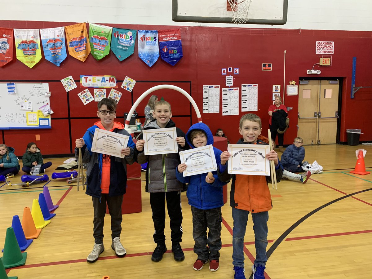 AES Egg Drop was today &amp; this group of Ss went above any beyond to research and create! Great job!! ❤️💙<a href="/OAUpdate/">OA Schools</a> <a href="/Green__Corey/">Dr. Corey A. Green</a>