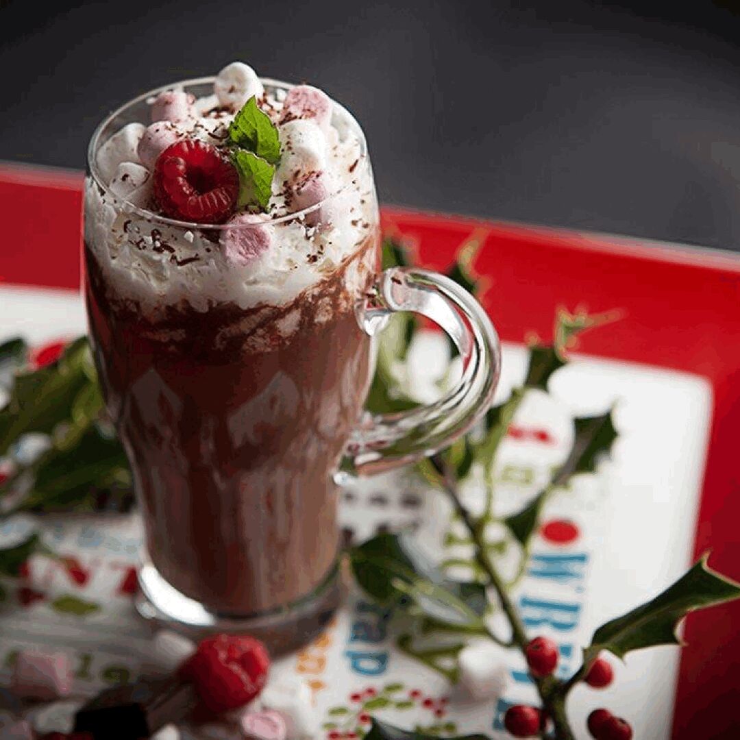 Woof! Panza here, and doesn't this look delicious? ☕ Check out our recipes for my Winter Warmer, a rich and dark delight that is the ideal treat for the festive season. bit.ly/3u9nmrx

#pentlandhills #pentlandhillsgin #gin #cocktails #drinks #gintonic #ginandtonic