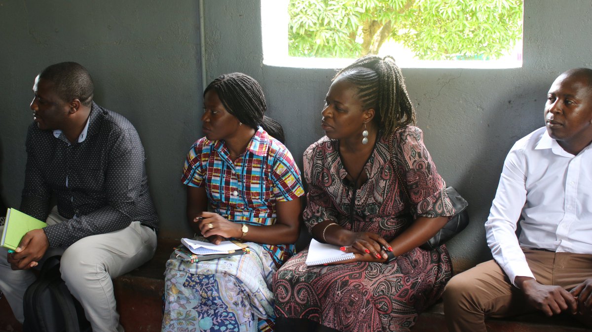 hospaz's tweet photo. Today we were at Mwami Hospital and Kazangarare Clinic, Hurungwe District. The HOSPAZ Bvumbamira Vana Project funded by @PEPFAR  through @UsaidZimbabwe  is supporting the training of community volunteers to promote access to HIV testing and treatment services.
@MoHCCZim https://t.co/OINu3UnNpM