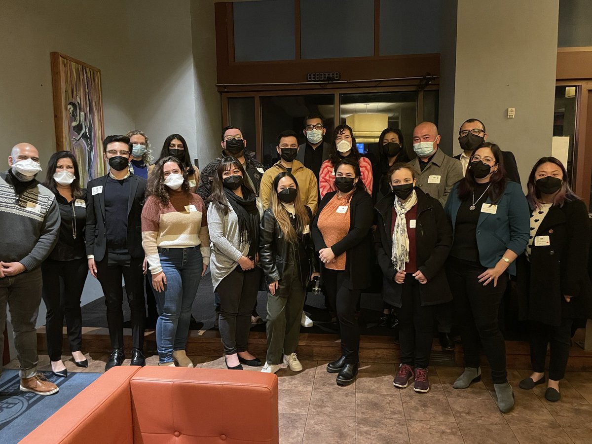 NLC_SV's tweet photo. Thank you to everyone who made it out to our Meet the Fellows event last night! It was a warm welcome for the newest members of our #NLCFamily. Can’t wait to see what our 2023 Fellows do when they start their NLC journey next month! #NLC #NLCSV https://t.co/eqeliwRPL5