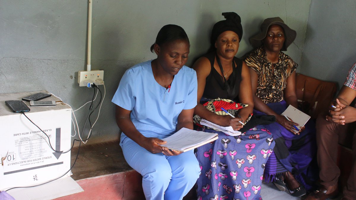 Today we were at Mwami Hospital and Kazangarare Clinic, Hurungwe District. The HOSPAZ Bvumbamira Vana Project funded by <a href="/PEPFAR/">PEPFAR</a>  through @UsaidZimbabwe  is supporting the training of community volunteers to promote access to HIV testing and treatment services.
<a href="/MoHCCZim/">Ministry of HealthZW</a>