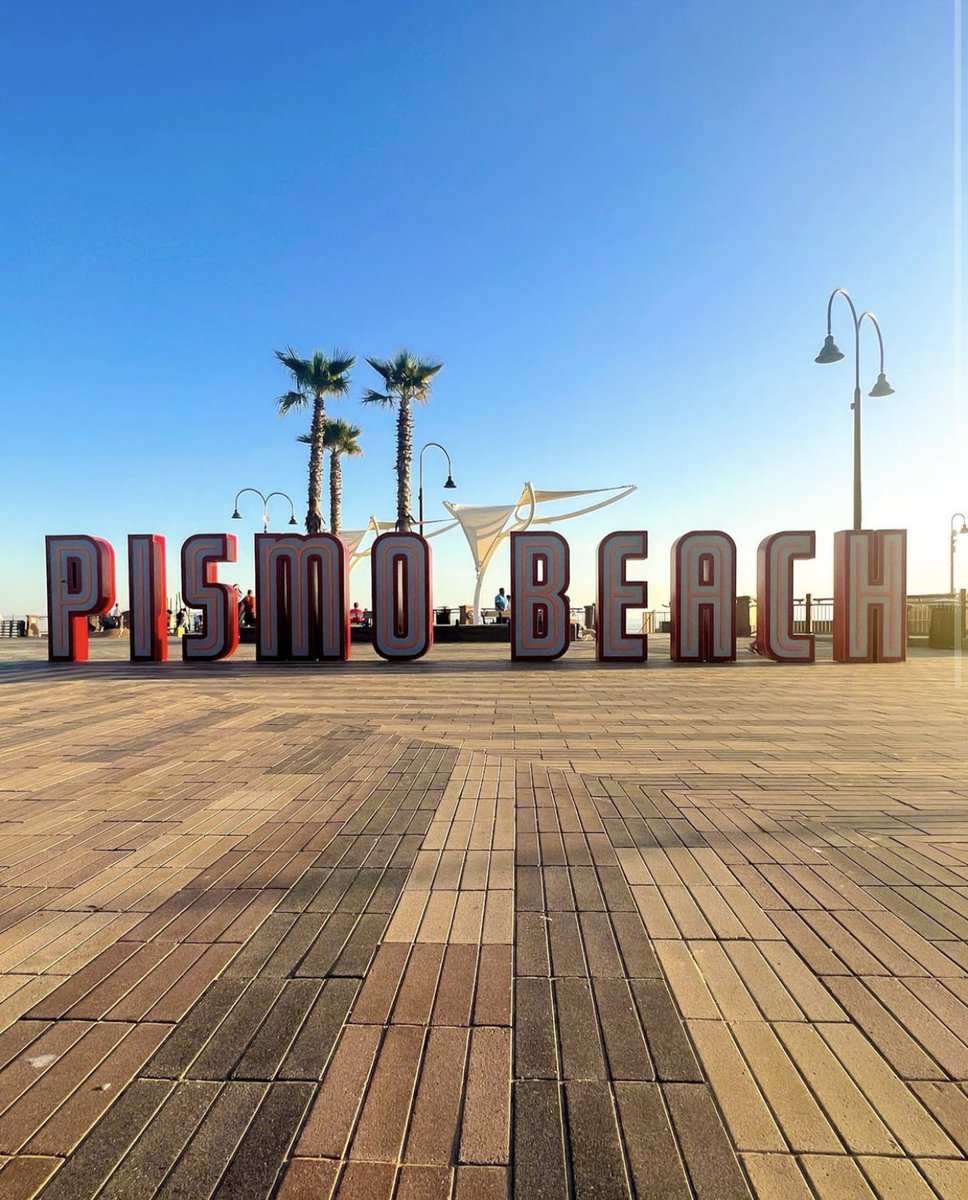 PismoLighthouse's tweet photo. Rise &amp; shine in beautiful Pismo Beach! 😄✨ Make your vacation plans simple this new year with a stay at #PismoLighthouseSuites. Enjoy amenities like the kids' play deck, daily complimentary breakfast, beach access, &amp; views from every angle. Save 20% today when you book direct! https://t.co/HFSrFBrSeE