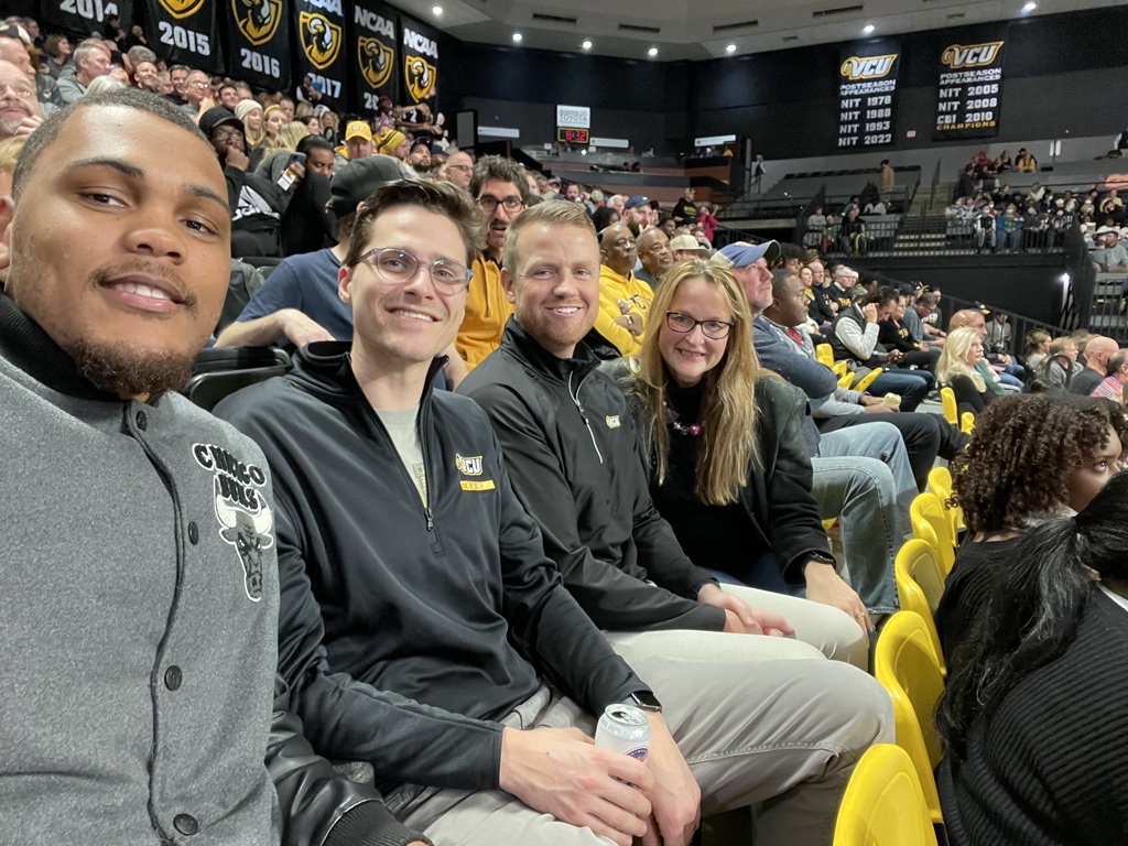 syntechusa's tweet photo. Our team had a blast cheering on VCU's victory last night with our Community Partner of the Game, UMFS! #syntechusa #microsoft365partner #LetsGoVCU #UMFS https://t.co/aaHlqGBZTQ