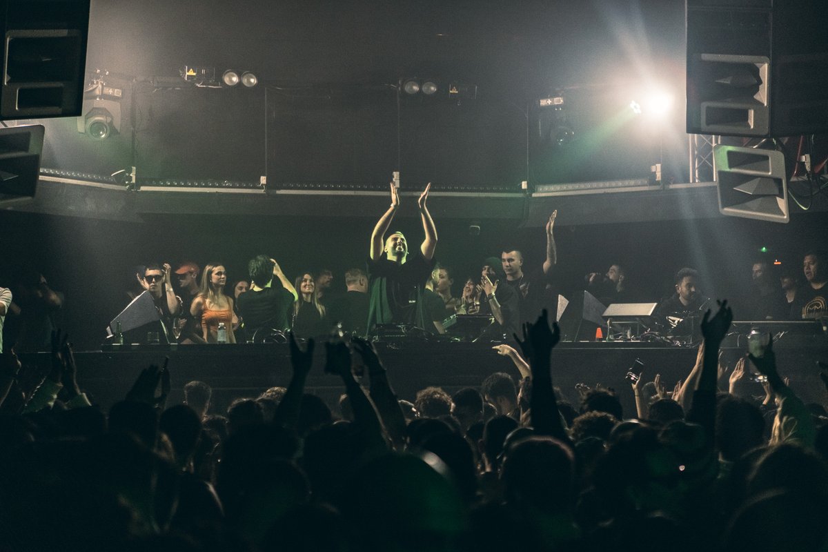 inputdanceclub's tweet photo. The first edition of UNCAGE x INPUT was a pure blast with @MarcoFaraone , Flug and Ackermann rocking the club 🤯
#input #inputbcn #inputbarcelona #barcelona #techno #rave #housemusic #club #dj https://t.co/6DjZiTELQq