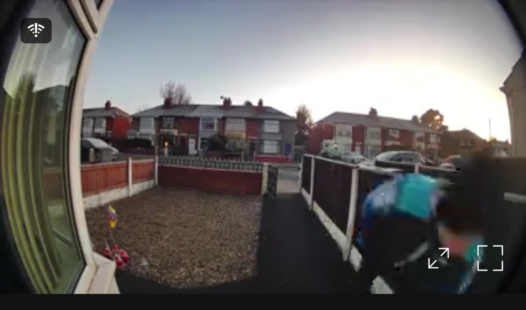 Jhead_13's tweet photo. @AmazonUK another "secure" delivery!! Why even both having a secure location option if your delivery guys just leave it outside your front door all day!! https://t.co/eCzplylbYT