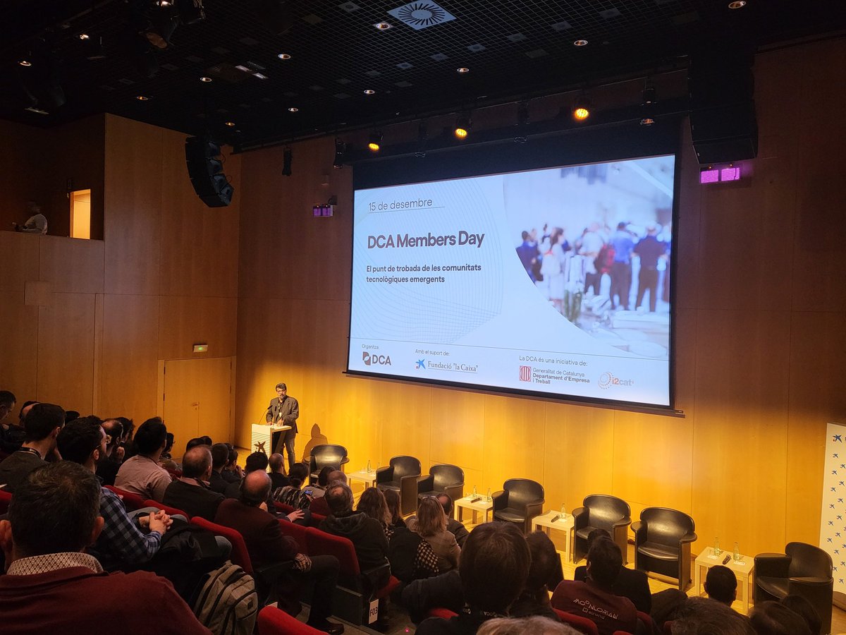 IEEC_space's tweet photo. Aquesta tarda, la @dca_cat celebra el seu 1r any amb una trobada que cerca fer balanç i
compartir experiències de les seves 6 #comunicats.
Enhorabona! 🎉
#DCAMembersDay
#DigitalCatAlliance
#NewSpace
#ComunitatNewSpaceDCA
@CosmoCaixa_CAT https://t.co/MMAmAhZw3B