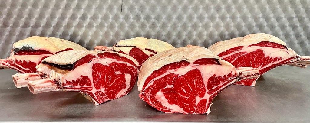 MeatPeter's tweet photo. 40 day aged beef ribs coming down the line…it’s beginning to look a lot like Christmas.
#beef #rib #rack #saltaged #christmas https://t.co/EQpPYa0L16