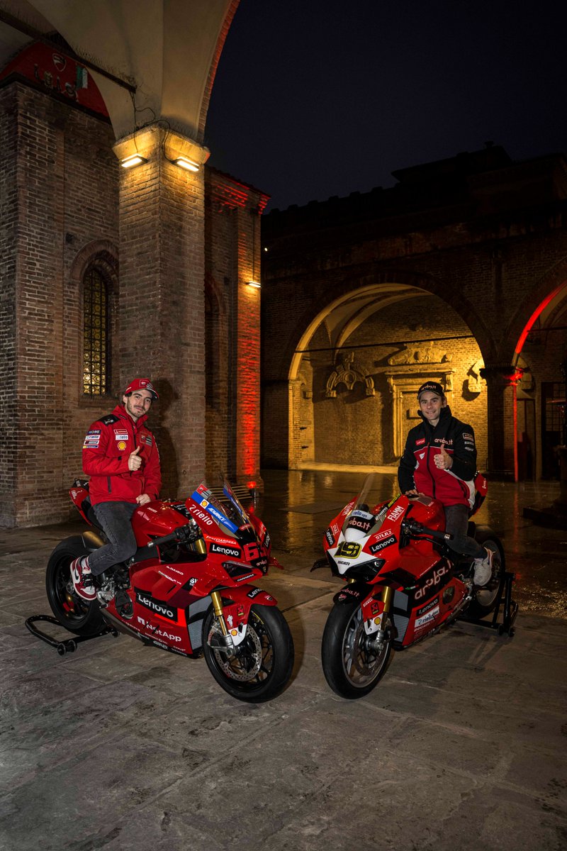 DucatiMotor's tweet photo. .@PeccoBagnaia &amp; @19Bautista unveiled the special 260-limited edition series of Panigale V4 inspired by the Desmosedici GP and Panigale V4 R of the World Champions. Each bike will feature the livery of the rider featuring an original autographed tank. 
https://t.co/yo2lMNMxGz https://t.co/VJGKQM4ipc