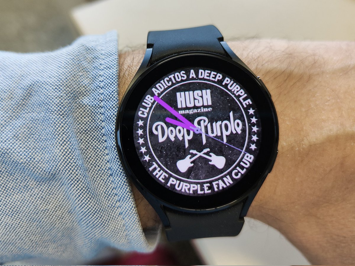 JSrvnt's tweet photo. Regalazo!! 😍😍
Cómo conocen mis gustos en casa 😊
Llevo al @CADPurple &amp; #HUSHmagazine conmigo "a todas horas" 😜
Deep Purple 💜🤘 https://t.co/C8vsMF9cPH
