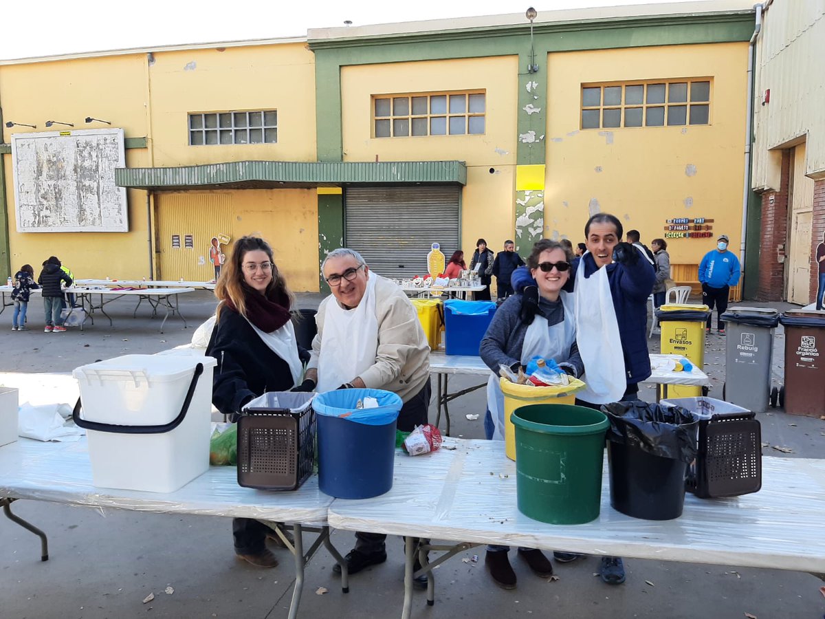 MediAmbientCCPU's tweet photo. Encara queda molt per fer! Ajuda’ns a millorar la recollida selectiva!

@ccplaurgell @ajmollerussa @JovePlaUrgell 

#sumatalarecollidaselectiva #pladurgellrecicla #NoBarregisSeparaBé #SeparaBéReciclaMillor https://t.co/HSL9U8t5Yj