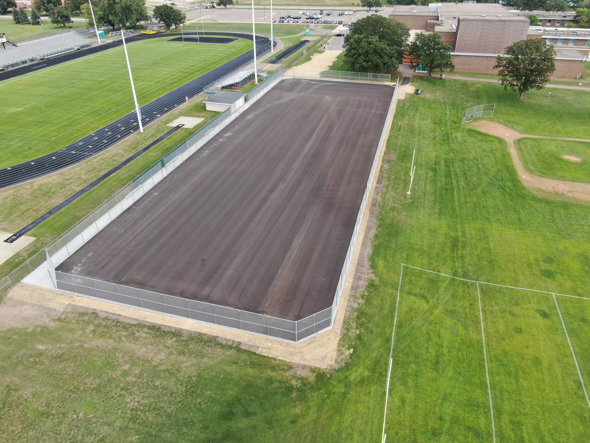 GoodmansonConst's tweet photo. ❄️On a snowy day like today, we thought it might be nice to do a Throwback Thursday post showcasing some of our projects that took place next to some nice green grass.

Stay safe out there, everyone! https://t.co/H7uVOZKRmr