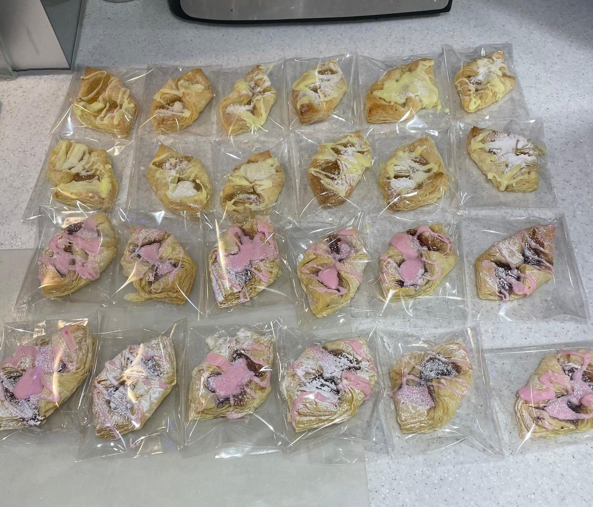 Bake sale donations from Mammy McGhee are in 👀😋 <a href="/drumchapelhigh/">Drumchapel High</a> <a href="/DhsOffice/">DHSSchoolOffice</a>