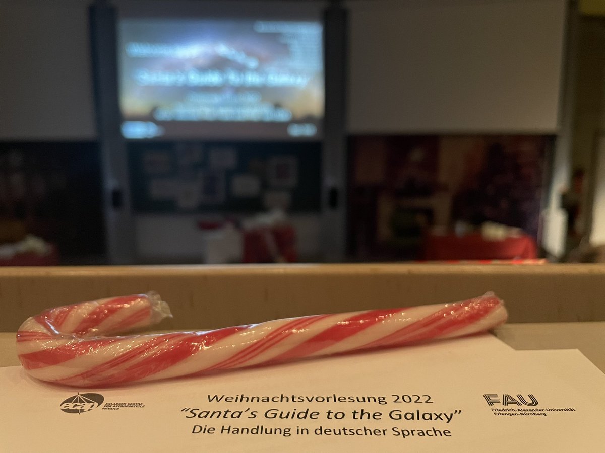 UniFAU's tweet photo. 📣 Last call! The Christmas lecture @ecap_fau is about to begin 🎁🎄🛷
https://t.co/bIuCkEkHRK
#FAU #FAUScience https://t.co/pRTEBMKYNu
