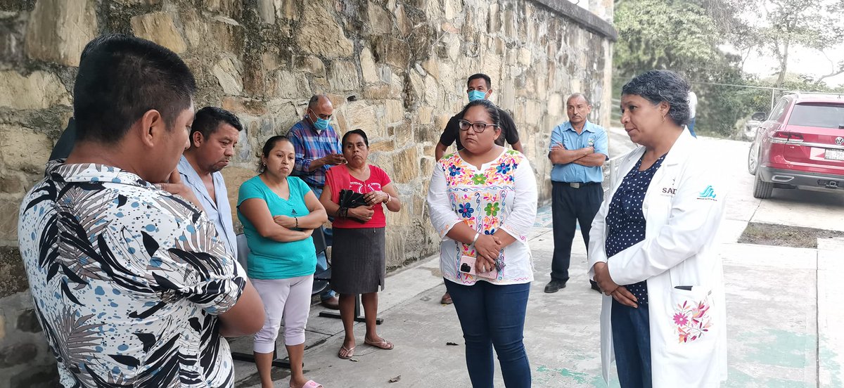 juris13otomi's tweet photo. El día 13 de diciembre tuvimos la agradable visita de nuestra Secretaria de Salud la Dra. @ZoraydaBarrera , al Centro de Salud de San Lorenzo como parte de su gira por todo el Estado, agradecemos su visita y esperamos que vuelva pronto. #PrimeroElPueblo #100DíasDeTransformación https://t.co/5oy7fIXgci