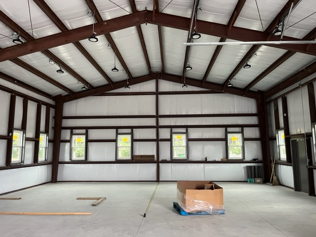 TitanSteelS's tweet photo. We love progress photos! Check out this 𝟒𝟎𝐱𝟔𝟒 𝐌𝐞𝐭𝐚𝐥 𝐁𝐮𝐢𝐥𝐝𝐢𝐧𝐠 𝐢𝐧 𝐍𝐨𝐫𝐭𝐡 𝐂𝐚𝐫𝐨𝐥𝐢𝐧𝐚! Interested in a Metal Building? 𝐆𝐢𝐯𝐞 𝐮𝐬 𝐚 𝐜𝐚𝐥𝐥 𝐚𝐭 𝟏-𝟖𝟖𝟖-𝟖𝟎𝟕-𝟔𝟎𝟎𝟔. 

#metalbuilding #steelbuilding #northcarolina https://t.co/duXQ8NdSeJ