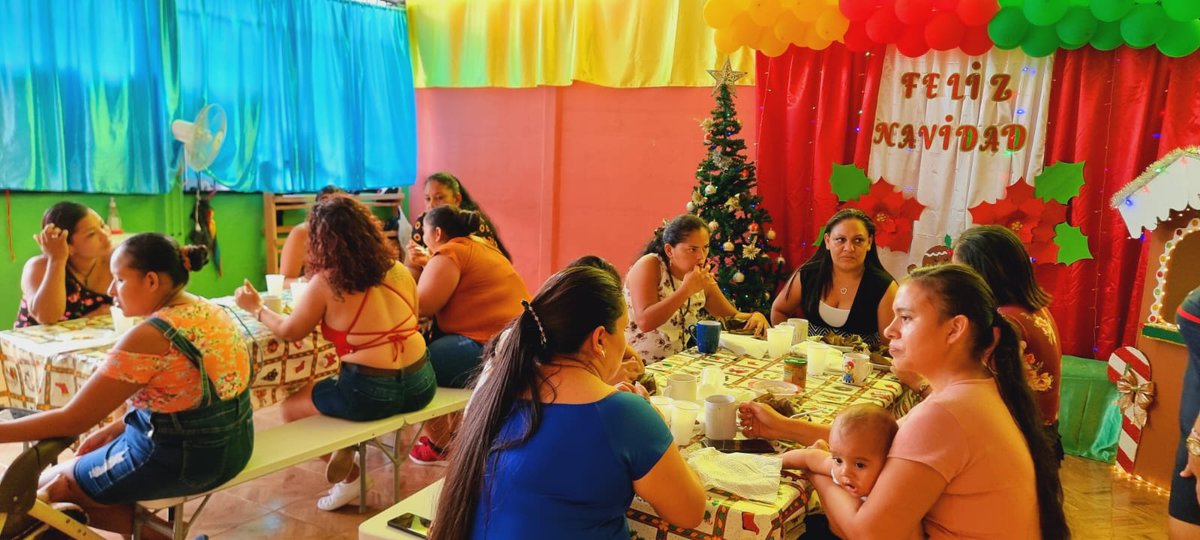 redcudicr's tweet photo. Importancia del agradecimiento
Dar gracias por los alimentos, por los servicios, por la amistad, por el trabajo.
Como padres, madres, docentes, personal de las alternativas de cuido, enseñemos a niñas y niños, el efecto positivo del agradecimiento.
Huellitas Felices, Sarapiquí. https://t.co/MULt5WJdgt