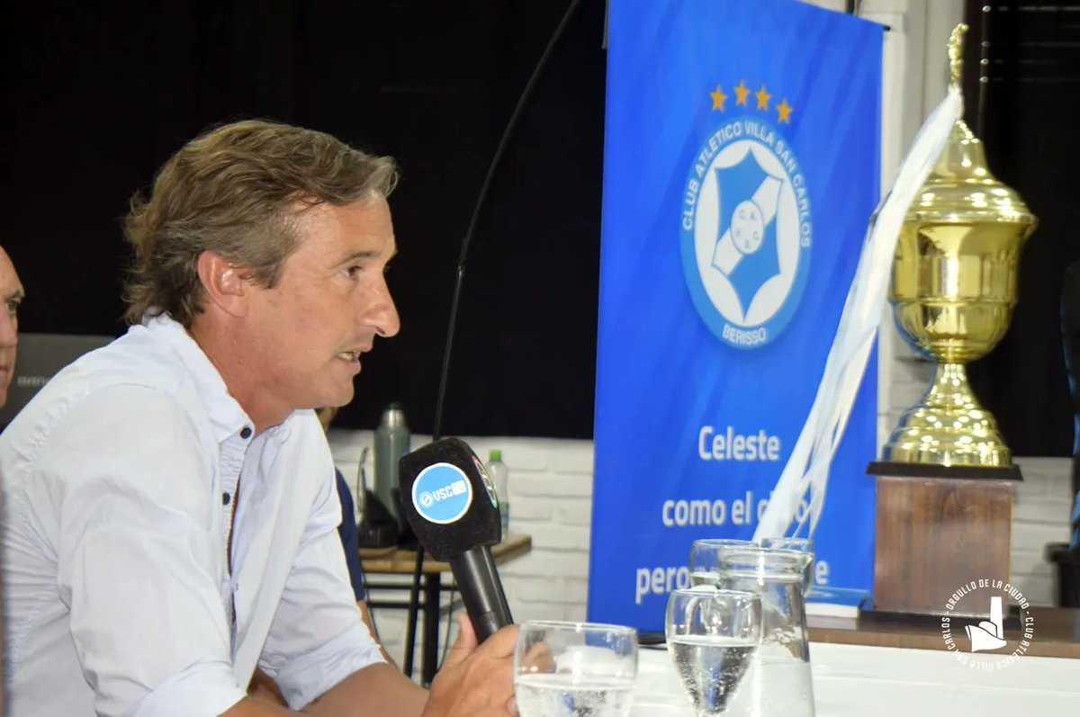 CAVSCoficial's tweet image. #Institucional: En la tarde de ayer fue presentado oficialmente Leandro Martini como nuevo entrenador de #VSC. El histórico jugador del club brindó una conferencia de prensa con los medios presentes.