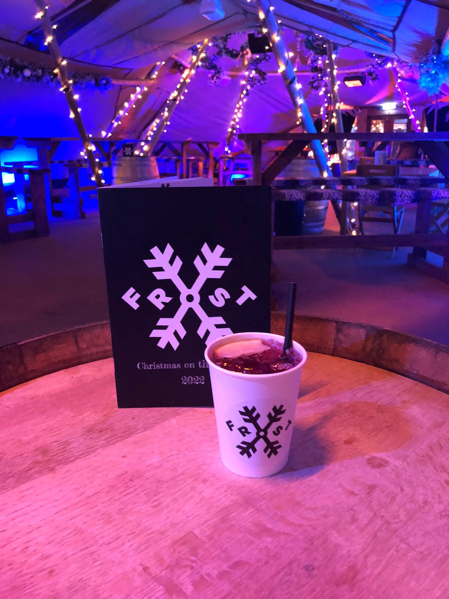 What a week we have in store for you! 💃

<a href="/thedeloreons/">The Deloreons</a> this evening and our in-house DJ's on Friday and Saturday night. Come and join us for some giggle juice and let's make it a festive week to remember! 😍🥂❄️
.
.
.
#frost #frostsalisbury #popupbar #tipi #drinks #craftbeer