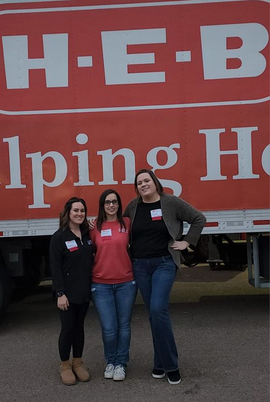 SBSCyber's tweet image. The H-E-B Feast of Sharing is a series of festive gatherings that include more than 250,000 meals served during 33 dinners throughout Texas and Mexico. This year the Midland/Odessa crew volunteered at the Odessa H-E-B Feast of Sharing! #SBSCyberSecurity