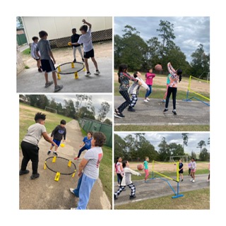 fce_pe's tweet photo. So thankful for the unexpected beautiful weather. Students wrapping up the year with volleyball. I see some future stars! #thisispe #fce2022 #cardinalpride @HumbleISD_FCE @HumbleISD https://t.co/bF2fMlXeEV