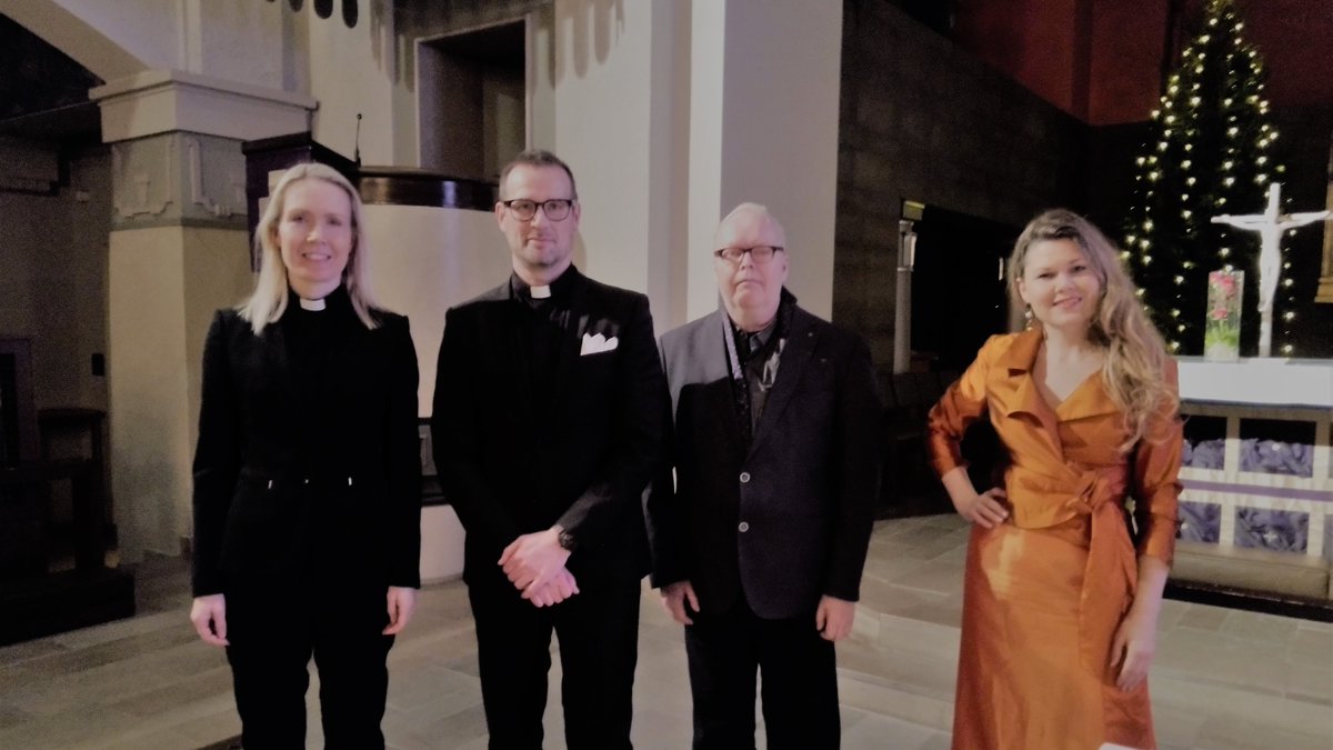 Vietimme perinteistä neljän klubin jouluhartautta Agricolan kirkossa. Puheen piti Töölön seurakunnan kirkkoherra Hilkka Niemistö, jouluevankeliumin luki Juha Petterson, joulurunon luki Harri Markkula ja musiikista vastasi Camilla Bäckman. #rotaryfinland